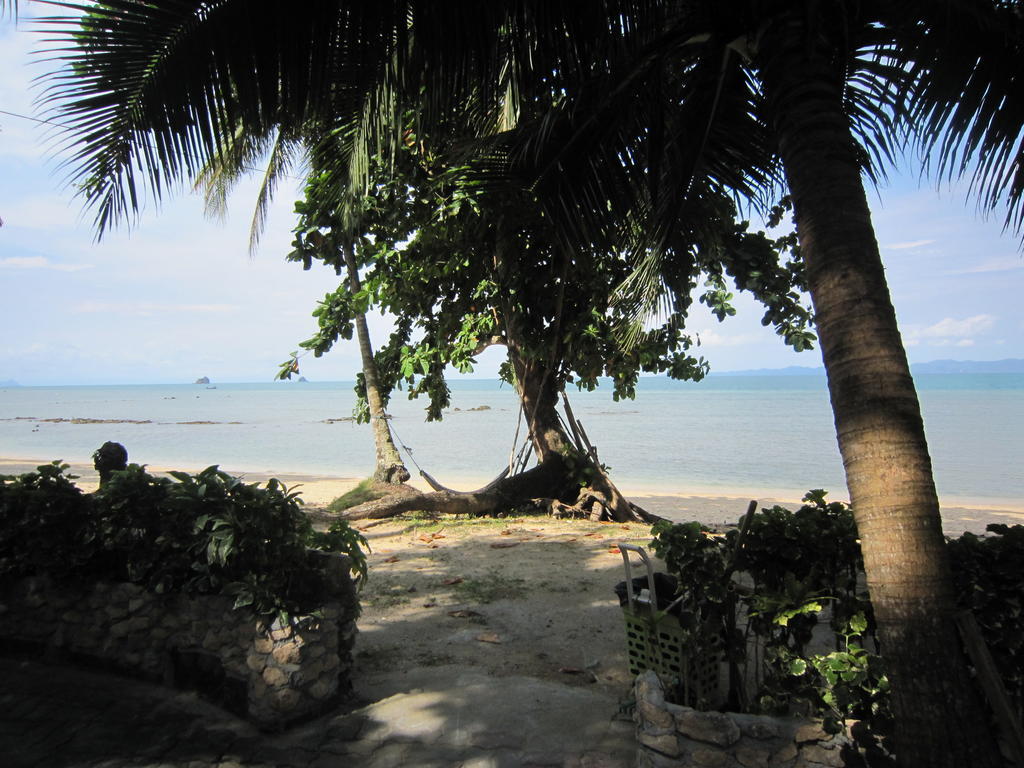 Pine Bungalow Krabi town Стая снимка
